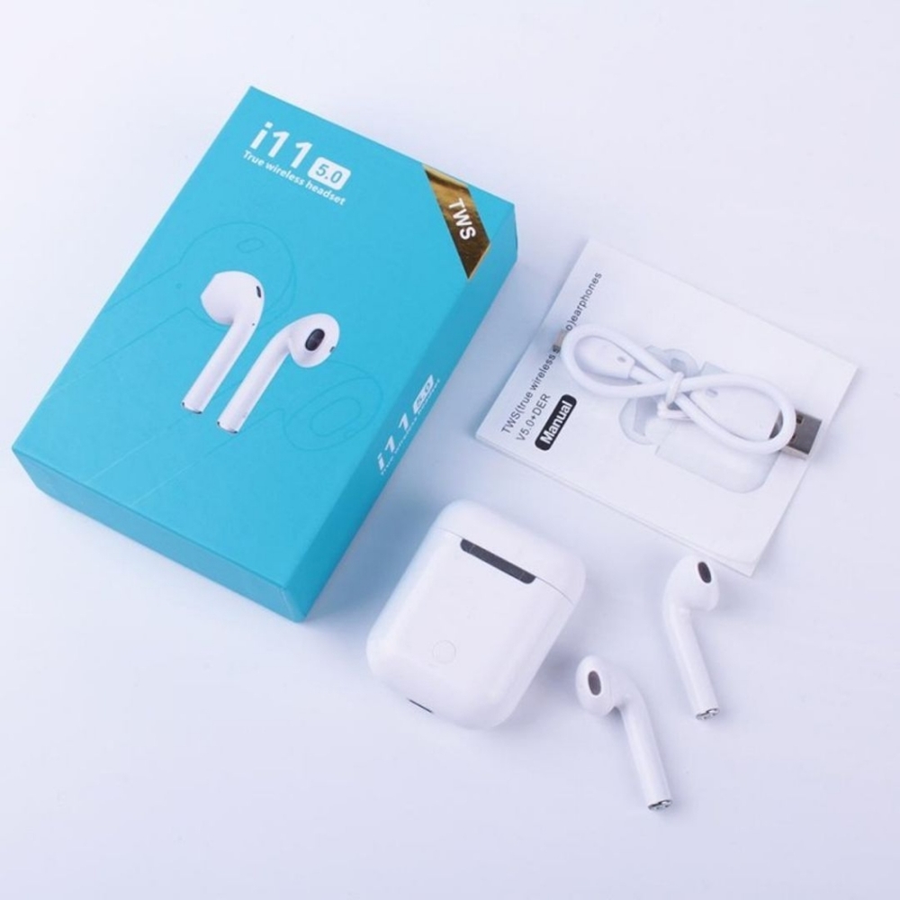Wireless Bluetooth Earbuds with charging case for ios/Android new in box!!